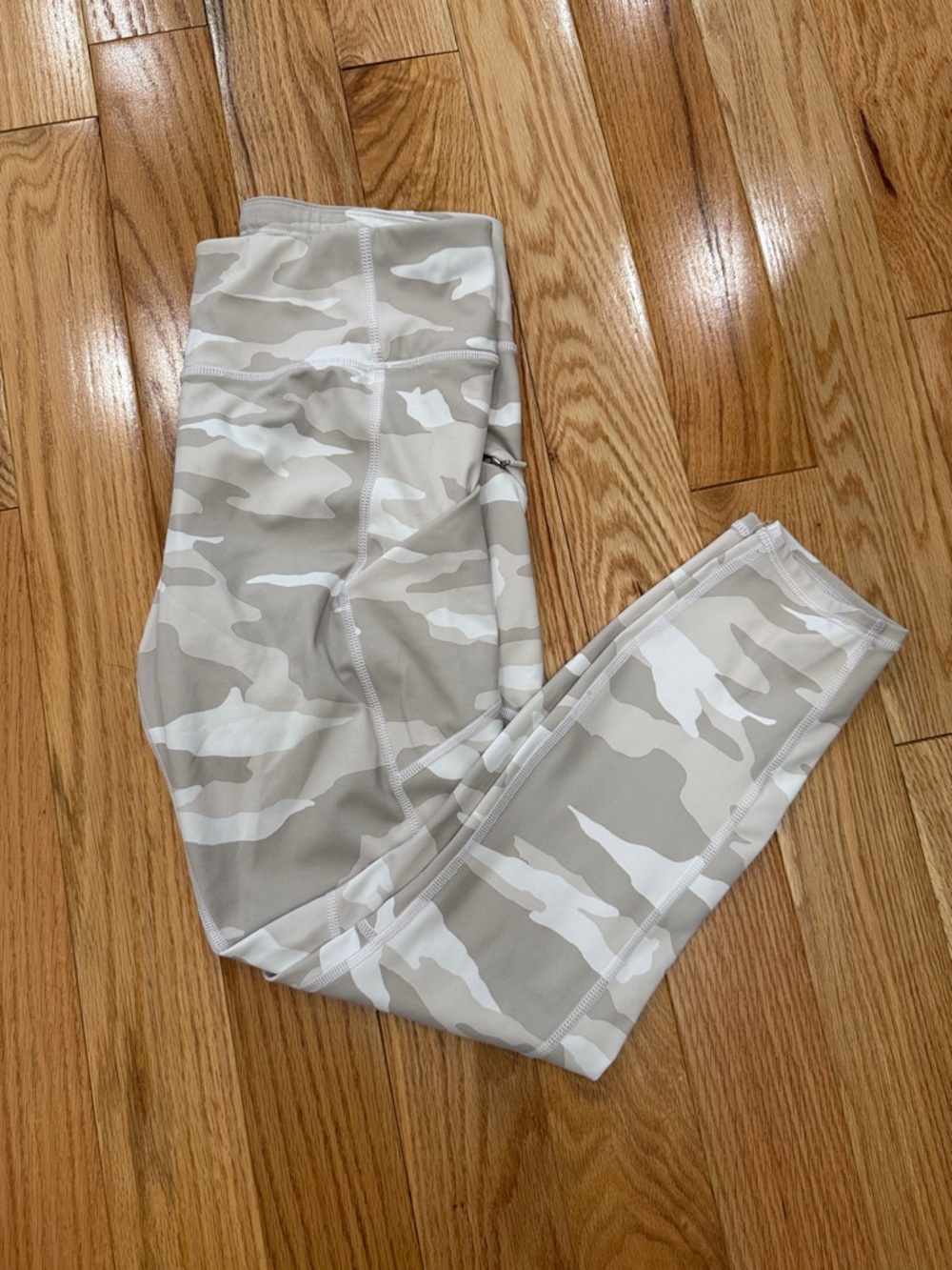 Athleta Neutral Camo - Beige & White